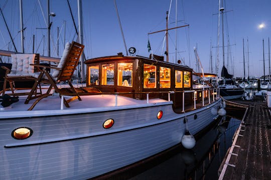 Naviguez dans la baie de San Francisco à bord d'un yacht Sausalito centenaire