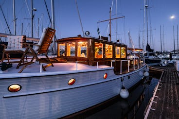 Cruise San Francisco Bay on a Century-Old Sausalito Yacht