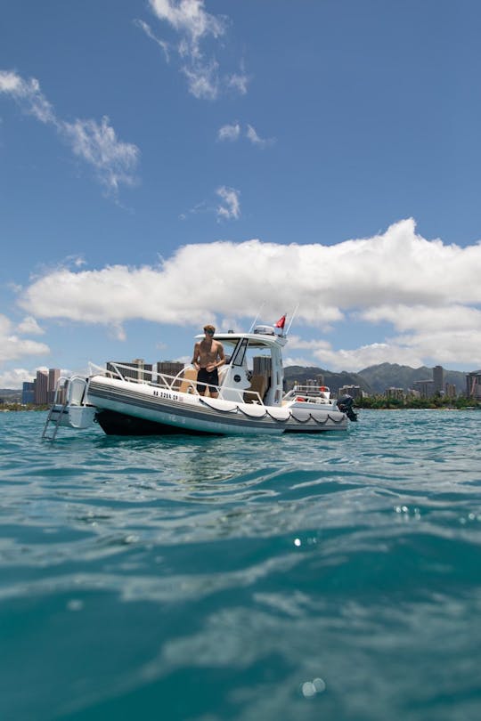 Location privée d'un RIB de luxe de 29 pieds à Waikiki, Hawaï