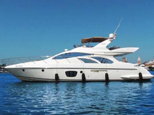 ¡DISFRUTE DE CARTAGENA en un yate de lujo AZIMUT de 55 pies!