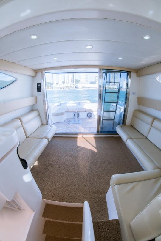 Bateau à moteur Azimut de 40 pieds idéal pour profiter de Balneário Camboriú et de la région !