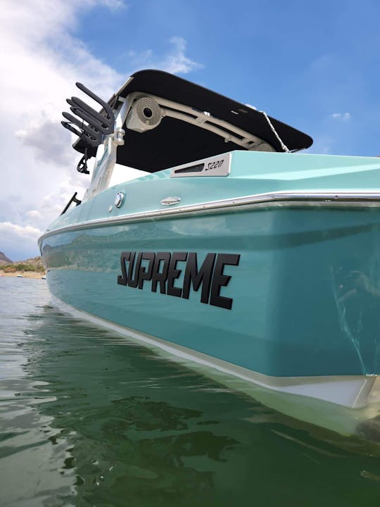 2022 Supreme S220 wake surf boat with Captain 