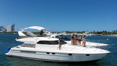 Explore Fort Lauderdale em 65FT FLYBRIDGE! 