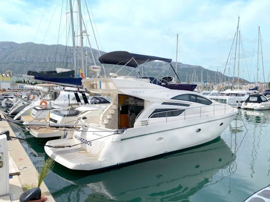 Rental Rodman Muse 44 