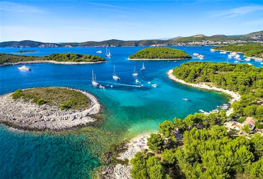 Fjord 36 Boat for Private Tours to Vis, Pakleni islands or surrounding islets