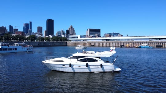 Iate de luxo Azimut de 50 pés (para 18 pessoas) em Montreal