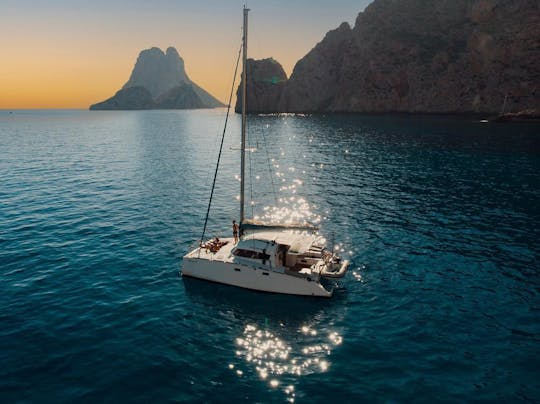 Catamarán abierto - Adventura 33 para Ibiza y Formentera