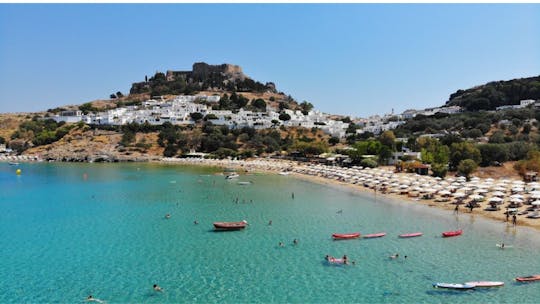 LINDOS, RHODES : UN TOUT NOUVEAU YACHT DE LUXE POUR DES CROISIÈRES PRIVÉES D'UNE JOURNÉE EN Dolce Vita