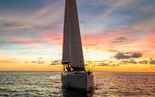 Le Figuier Sailing in the hearth of Phuket and the Andaman Sea Paradise