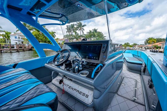  37' Midnight Express 2021 for rent in Miami Beach