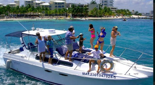 32ft Wellcraft Yacht for Charter in Cancún — Up to 8 People!