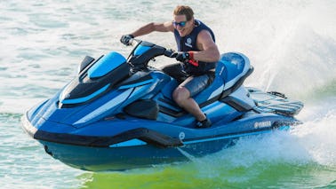 Vitesse, style et éclaboussure : louez un jet ski Yamaha VX Cruiser !