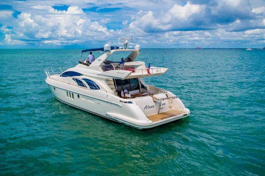 62' AZIMUT MOTOR YACHT FLYBRIDGE FOR UP TO 12 PEOPLE!