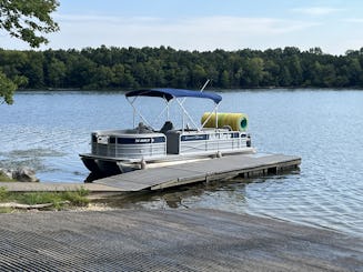 Party Pontoon with Captain and Fuel included on Percy Priest, TN
