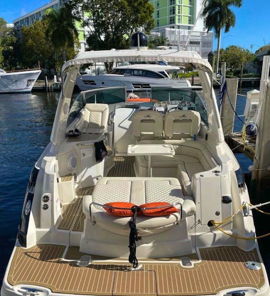 Beautiful Monterrey Motor Yacht for Rent in Aventura, Florida!