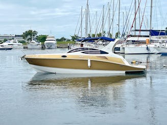 27ft Mavi Real Motor Yacht Rental in Rio de Janeiro, Brazil