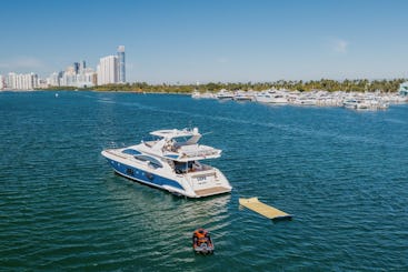 70' Azimut - Location de yacht à Aventura, en Floride