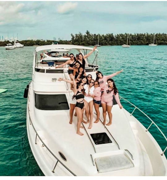 Enjoy Miami's Ocean Life on A Private Yacht; Night or Day Sea Ray 400 Flybridge