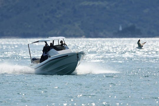 Cabina Super RIB 30 en Split