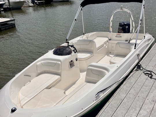 18ft Bayliner Boat -  Fun on the water in DC