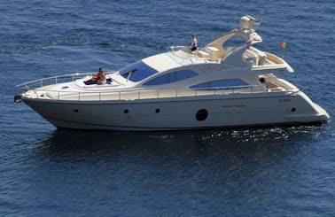 Yacht Cinzia Aicon 64 fly