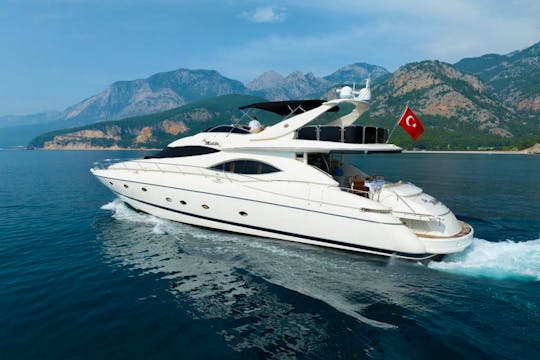 Premium Class La Melita Sunseeker Manhattan 2000 Yacht in Antalya