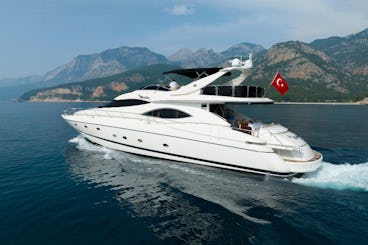 Yacht La Melita Sunseeker Manhattan 2000 de première classe à Antalya