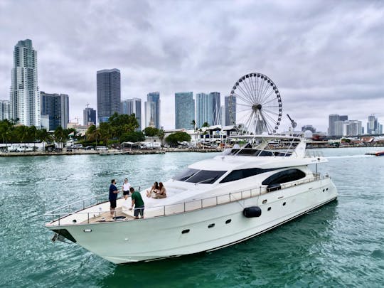 Experience Ultimate Luxury with our 85' Azimut Yacht in Miami Beach, Florida