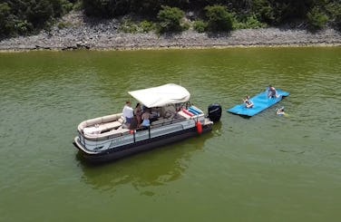 300 Hp Powered 27ft Regency Pontoon Boat