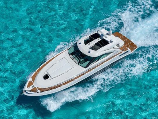 Sea Ray 50 ft Luxury Yacht for Charter in Cancun, Mexico