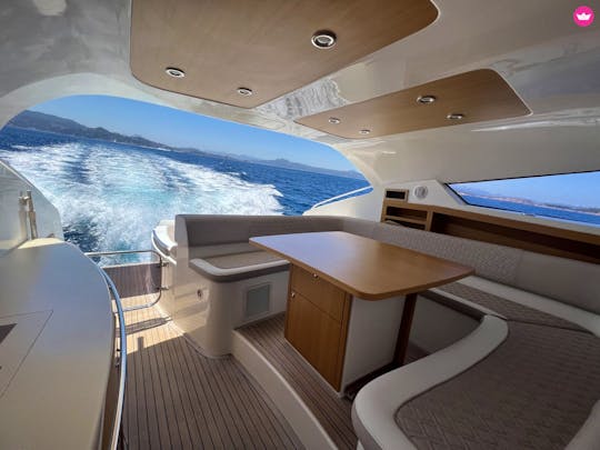 Positano - Yacht Primatist G50 - Capri and Amalfi Coast personalized daycruise