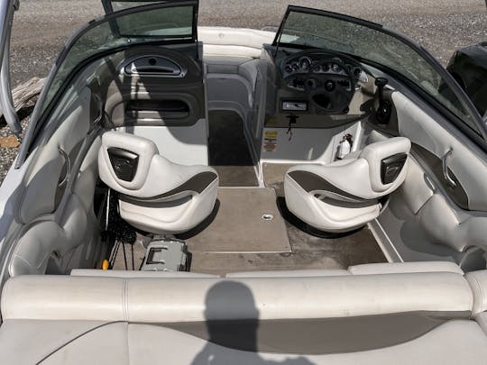 Alquiler de botes de wake/surf - Buffalo Bill Reservoir
