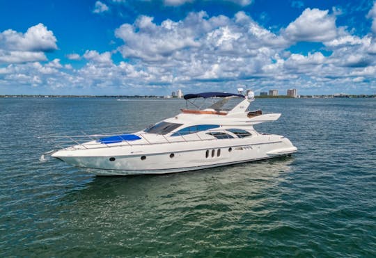 70Ft Azimut Yacht Rental in Miami Beach 2 Jet Skis Included -Free Hour