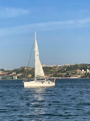 Bavaria Cruiser 33ft Sailboat up to 8 persons rental in Lisboa, Portugal