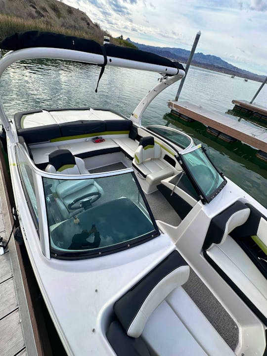 Dynamic Four Winds Speed Boat H210RS for rent in Lake Havasu 