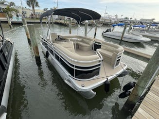 Bennington 20ft Pontoon Fun- St Pete Beach