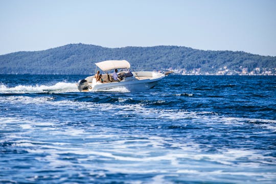 Atlantic Marine 670 Open Boat Rental in Zadar