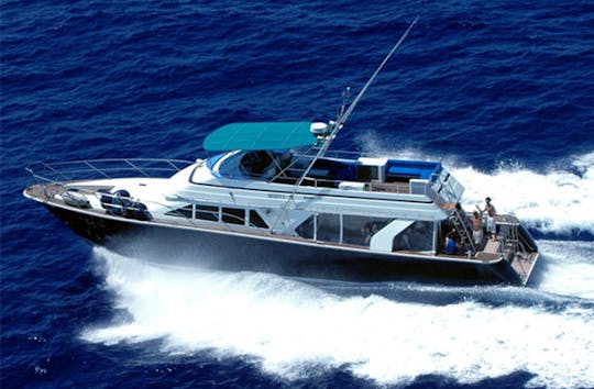 Enjoy the KERAMA Blue only with your group!! Charter in Okinawa!!