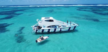 70' Power Catamaran Cruise Luxury Rented By Owner