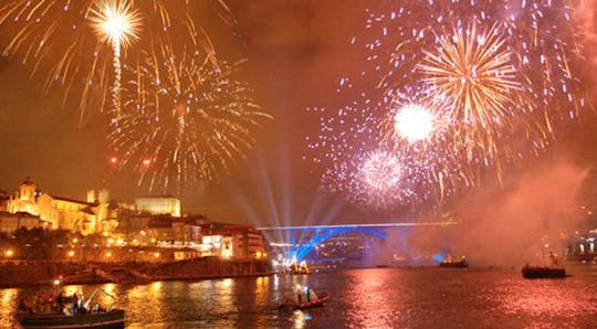 Fireworks Cruise: Saint John Celebration 2024 - 2H30 Hours Tour