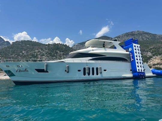 Découvrez Antalya Wonderer's avec notre yacht de luxe de 85 pieds