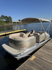 Avalon Pontoon 2017 : UNE JOURNÉE PARFAITE AU LAC