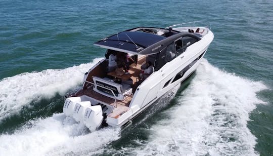 Brand New 2024 Schaefer 375 Yacht for 8 people