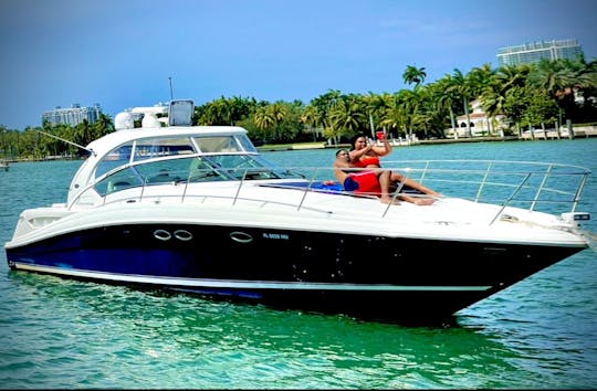 ⭐️⭐️⭐️⭐️⭐️ Disfrute de un lujoso yate y moto acuática de 48 pies en Miami: Sea Ray Sundancer