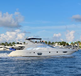 68ft Azimut Flybridge - Luxury Experience in Miami