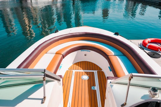Incroyable bateau de jour Sealine Hannibal 730