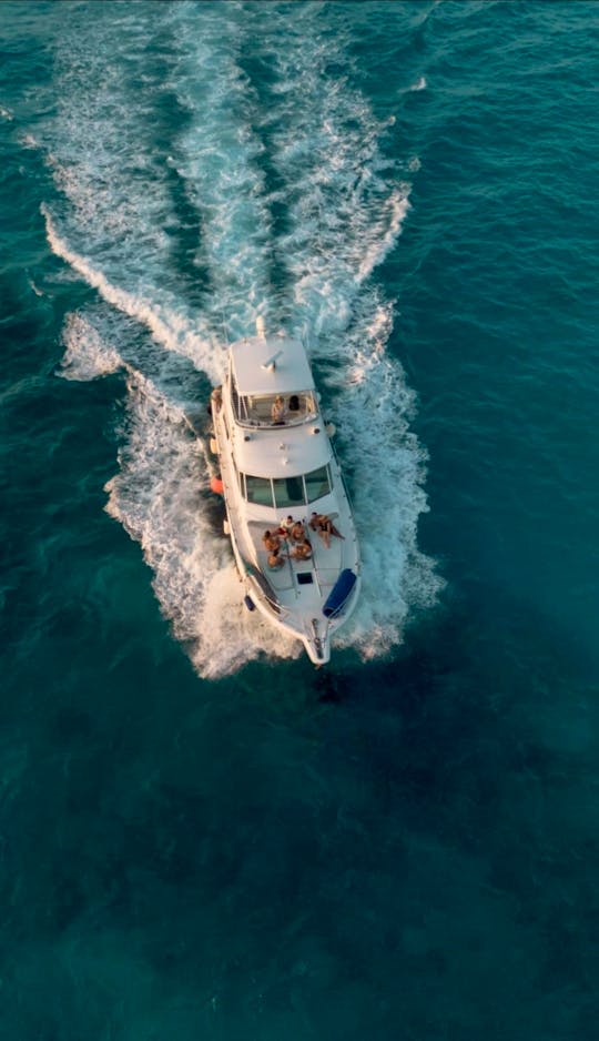 Charter this Amazing 55ft Sea Ray up to 19 People / MIN 6 HOURS    