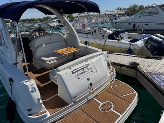 Luxury 33' Sea Ray Yacht Rental in Chicago