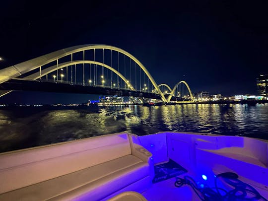 Luxurious Champagne & Prosecco Sunset Yacht Cruise on the Potomac River