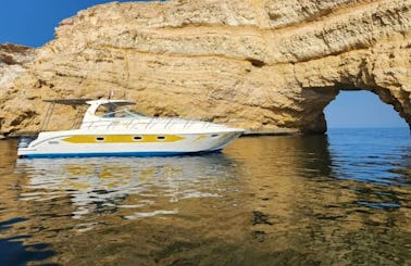 A Day to remember in this luxury Yamaha yacht in Muscat 